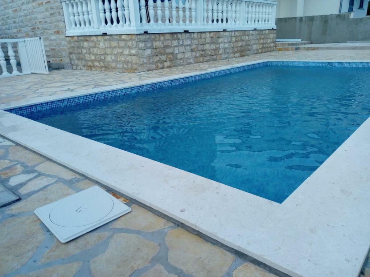 Kuca Za Odmor Postonjski Maslenica Ngoại thất bức ảnh
