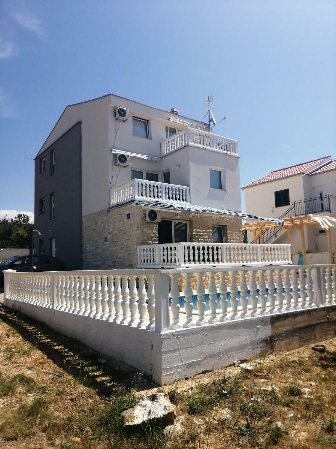 Kuca Za Odmor Postonjski Maslenica Ngoại thất bức ảnh